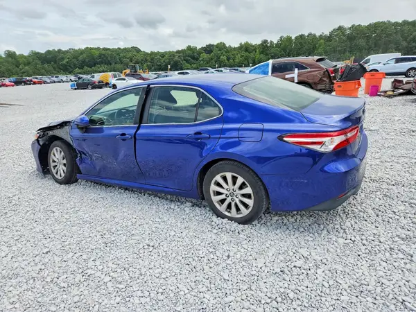 JTNB11HK6J3068980 2018 TOYOTA CAMRY - Image 2
