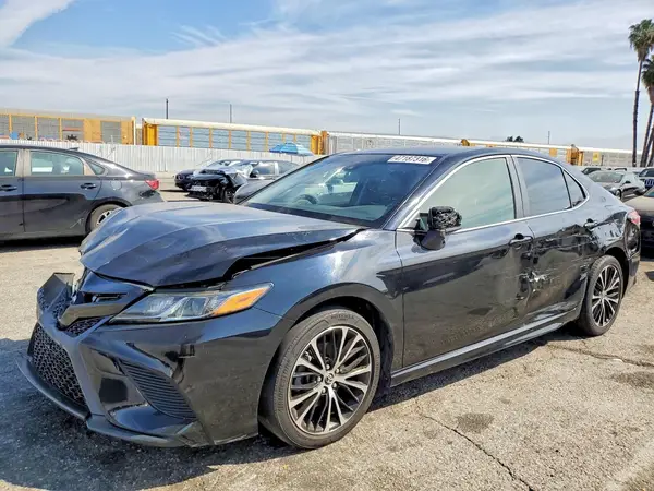 JTNB11HK6J3071409 2018 TOYOTA CAMRY - Image 1