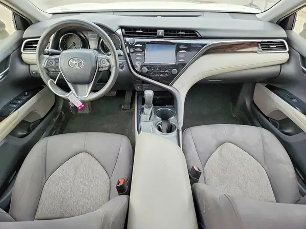 JTNB11HK7J3000946 2018 TOYOTA CAMRY - Image 8