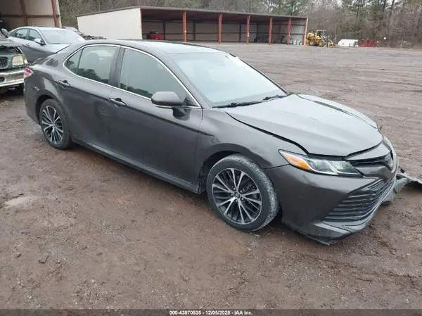 JTNB11HK7J3001448 2018 TOYOTA CAMRY - Image 1
