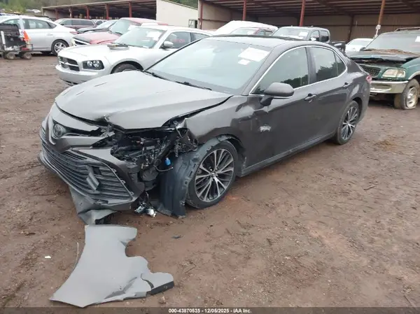 JTNB11HK7J3001448 2018 TOYOTA CAMRY - Image 2