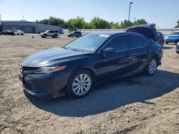 JTNB11HK7J3001739 2018 TOYOTA CAMRY - Image 1
