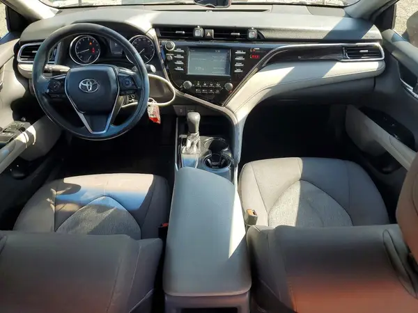 JTNB11HK7J3001739 2018 TOYOTA CAMRY - Image 8