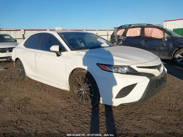 JTNB11HK7J3002499 2018 TOYOTA CAMRY - Image 1