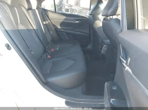 JTNB11HK7J3002499 2018 TOYOTA CAMRY - Image 8