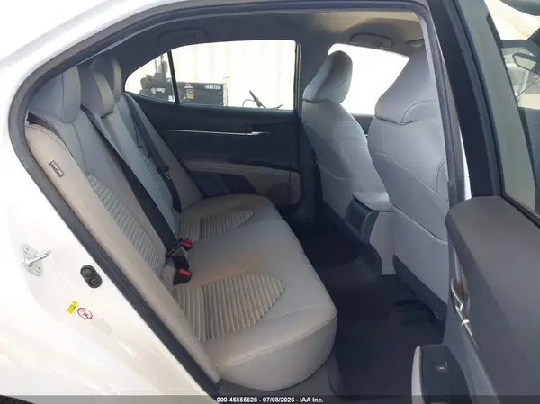 JTNB11HK7J3004902 2018 TOYOTA CAMRY - Image 8