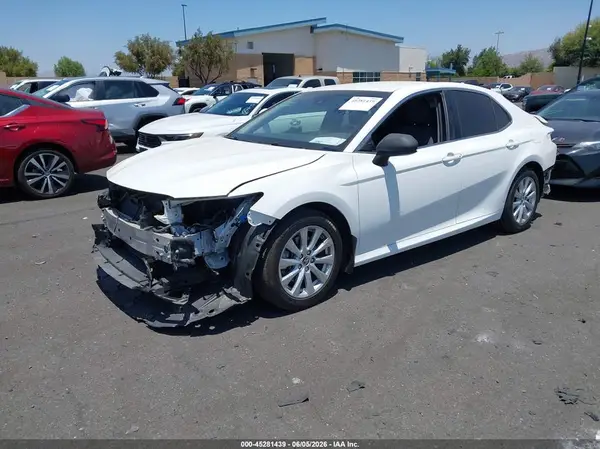 JTNB11HK7J3005340 2018 TOYOTA CAMRY - Image 2