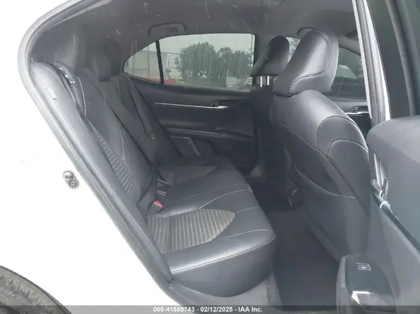 JTNB11HK7J3005662 2018 TOYOTA CAMRY - Image 8