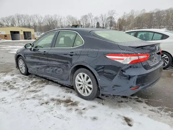 JTNB11HK7J3007153 2018 TOYOTA CAMRY - Image 2
