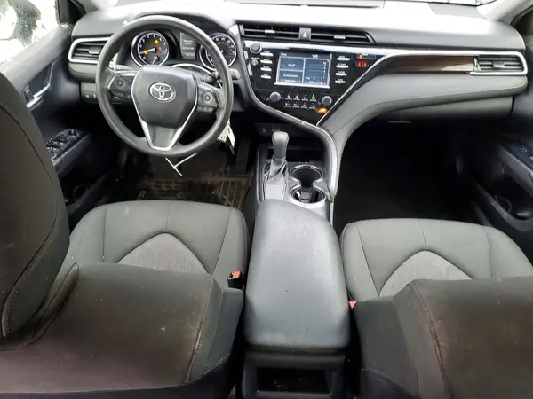 JTNB11HK7J3007153 2018 TOYOTA CAMRY - Image 8