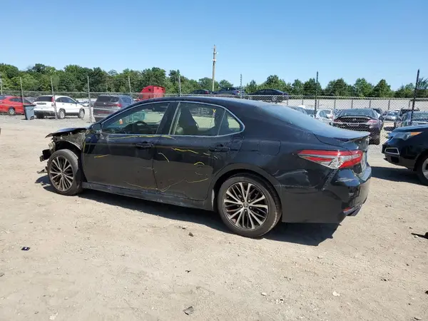 JTNB11HK7J3009923 2018 TOYOTA CAMRY - Image 2