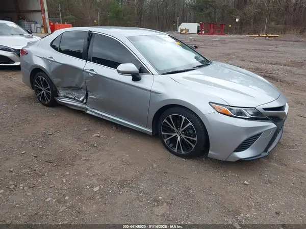 JTNB11HK7J3010294 2018 TOYOTA CAMRY - Image 1