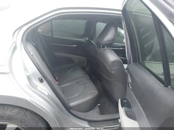 JTNB11HK7J3012630 2018 TOYOTA CAMRY - Image 8