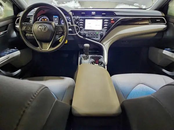 JTNB11HK7J3015690 2018 TOYOTA CAMRY - Image 8