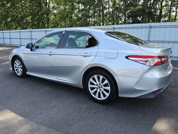 JTNB11HK7J3015978 2018 TOYOTA CAMRY - Image 2