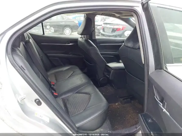 JTNB11HK7J3016144 2018 TOYOTA CAMRY - Image 8