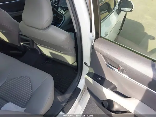 JTNB11HK7J3023238 2018 TOYOTA CAMRY - Image 8
