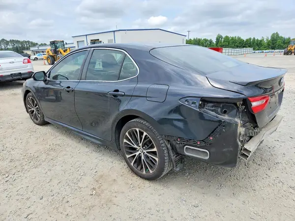 JTNB11HK7J3025863 2018 TOYOTA CAMRY - Image 2