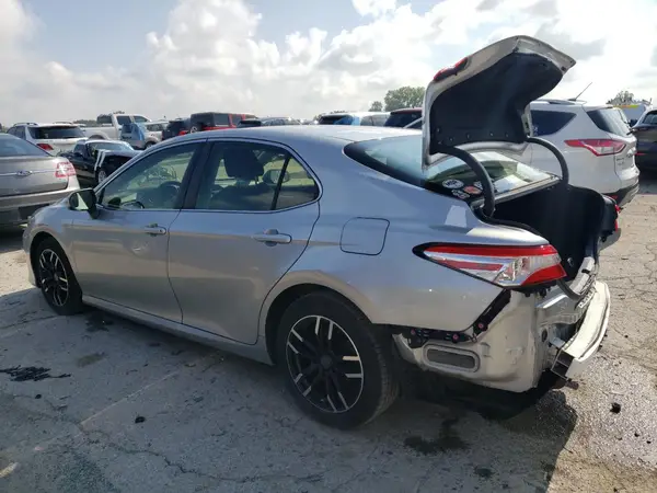 JTNB11HK7J3026348 2018 TOYOTA CAMRY - Image 2