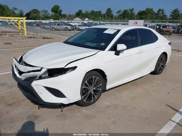 JTNB11HK7J3027791 2018 TOYOTA CAMRY - Image 2