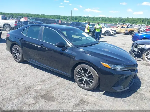 JTNB11HK7J3027984 2018 TOYOTA CAMRY - Image 1