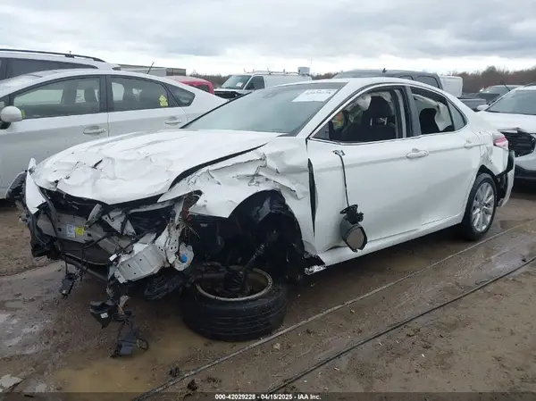 JTNB11HK7J3028987 2018 TOYOTA CAMRY - Image 2