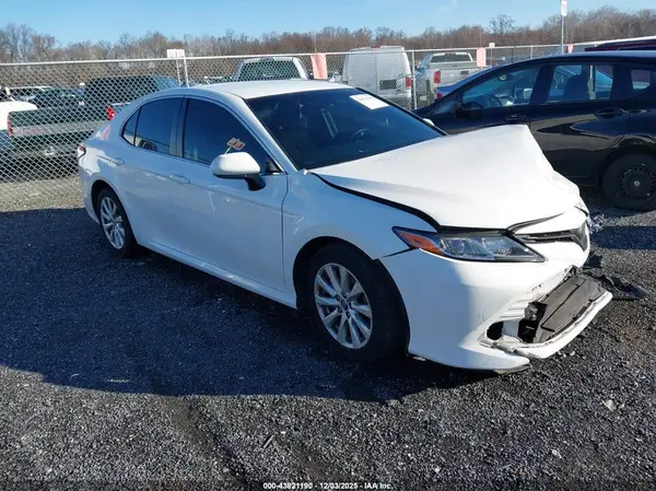 JTNB11HK7J3029640 2018 TOYOTA CAMRY - Image 1