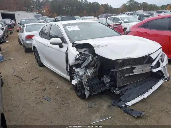 JTNB11HK7J3029668 2018 TOYOTA CAMRY - Image 1