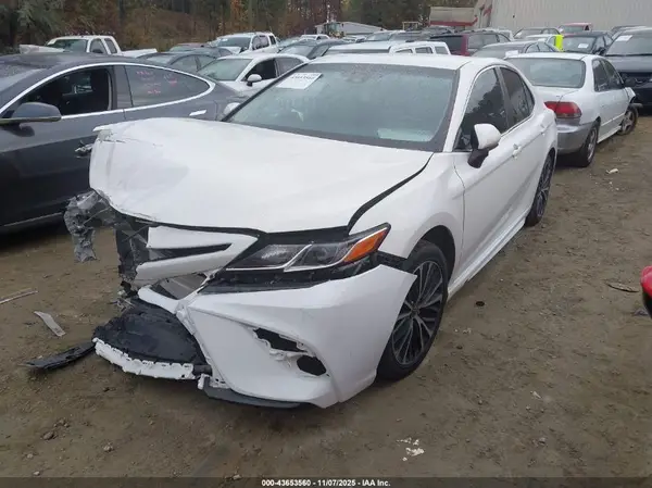 JTNB11HK7J3029668 2018 TOYOTA CAMRY - Image 2