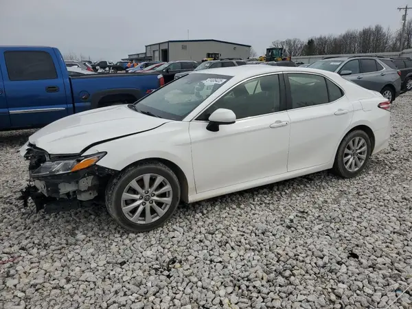 JTNB11HK7J3031002 2018 TOYOTA CAMRY - Image 1