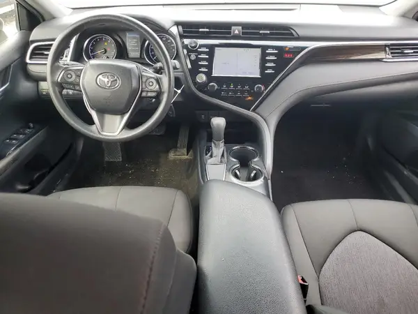 JTNB11HK7J3031002 2018 TOYOTA CAMRY - Image 8