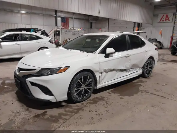 JTNB11HK7J3031176 2018 TOYOTA CAMRY - Image 2
