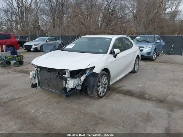 JTNB11HK7J3031341 2018 TOYOTA CAMRY - Image 2