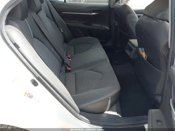 JTNB11HK7J3032800 2018 TOYOTA CAMRY - Image 8