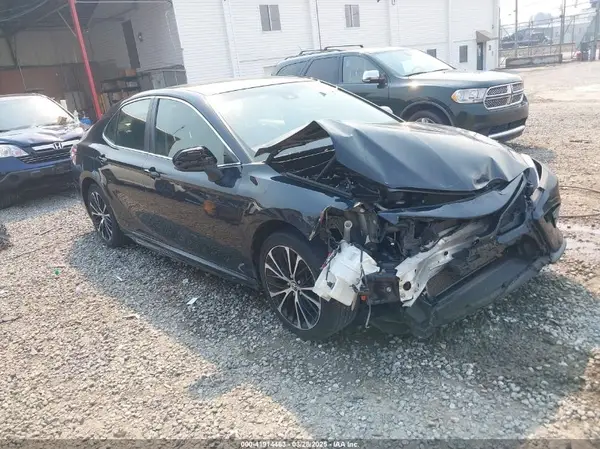 JTNB11HK7J3032814 2018 TOYOTA CAMRY - Image 1