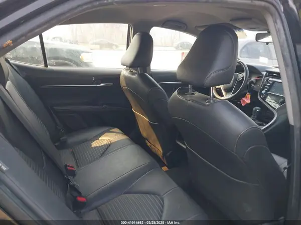 JTNB11HK7J3032814 2018 TOYOTA CAMRY - Image 8