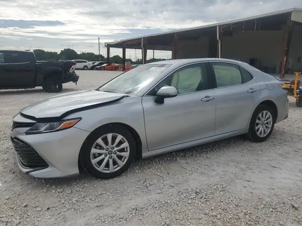 JTNB11HK7J3033199 2018 TOYOTA CAMRY - Image 1