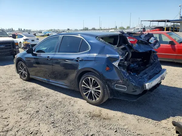 JTNB11HK7J3033638 2018 TOYOTA CAMRY - Image 2