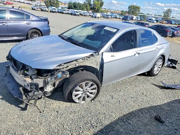 JTNB11HK7J3034336 2018 TOYOTA CAMRY - Image 1