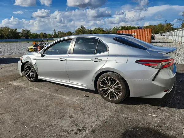 JTNB11HK7J3035650 2018 TOYOTA CAMRY - Image 2