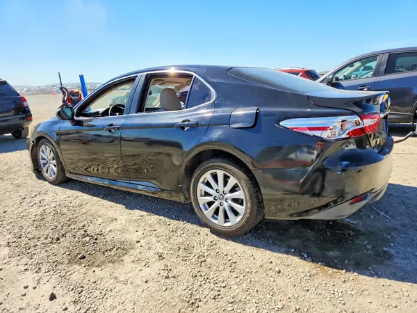 JTNB11HK7J3036314 2018 TOYOTA CAMRY - Image 2