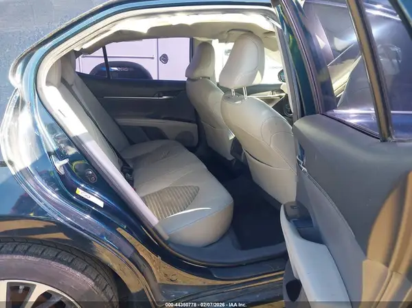 JTNB11HK7J3040492 2018 TOYOTA CAMRY - Image 8