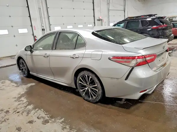 JTNB11HK7J3042470 2018 TOYOTA CAMRY - Image 2