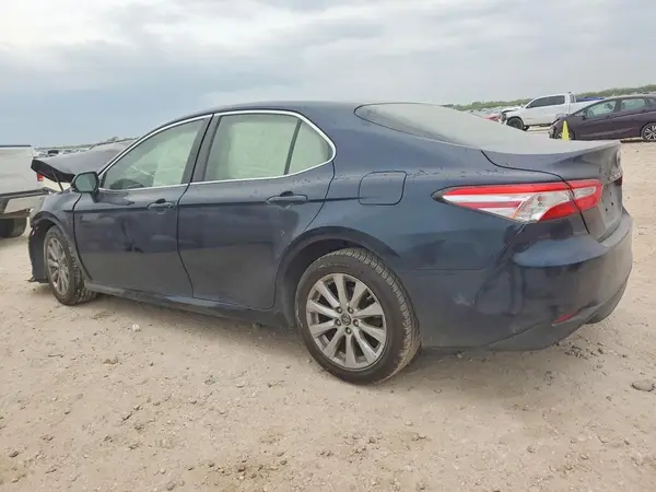 JTNB11HK7J3042856 2018 TOYOTA CAMRY - Image 2