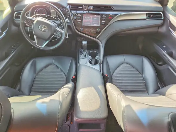 JTNB11HK7J3043635 2018 TOYOTA CAMRY - Image 8