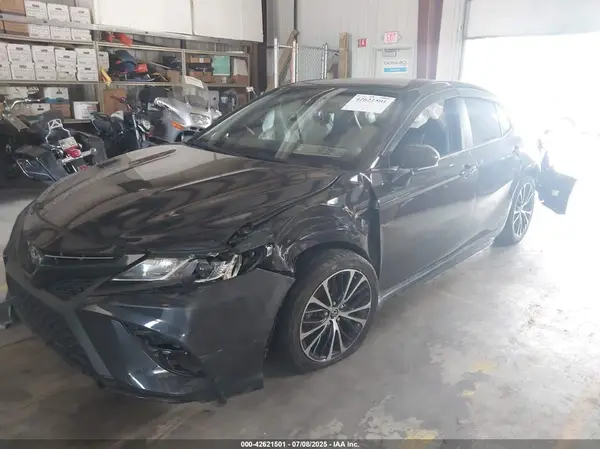 JTNB11HK7J3044736 2018 TOYOTA CAMRY - Image 2