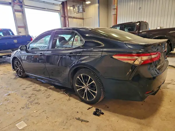 JTNB11HK7J3044963 2018 TOYOTA CAMRY - Image 2