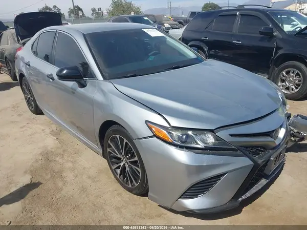 JTNB11HK7J3046213 2018 TOYOTA CAMRY - Image 1
