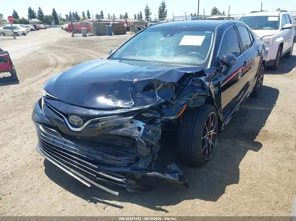 JTNB11HK7J3046907 2018 TOYOTA CAMRY - Image 2