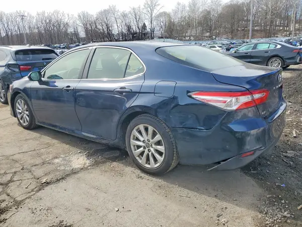 JTNB11HK7J3048334 2018 TOYOTA CAMRY - Image 2